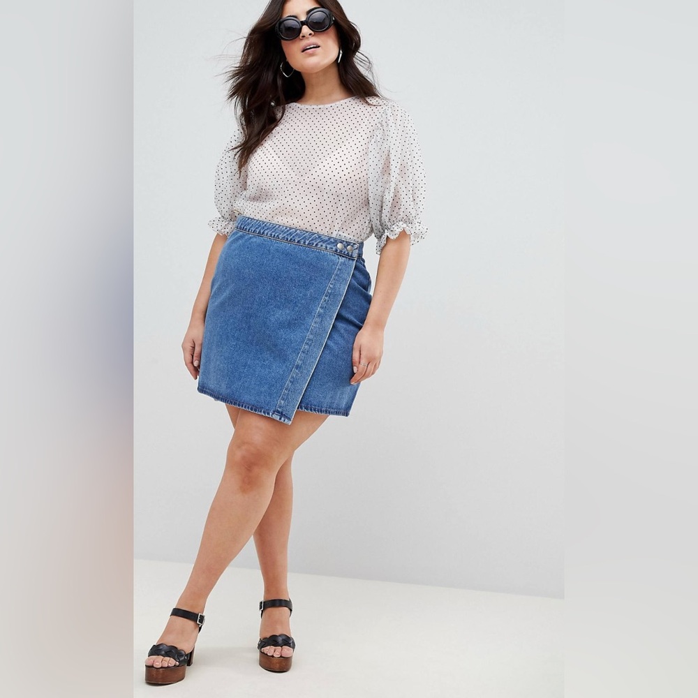 NWT ASOS DESIGN Curve Denim Wrap Skirt in Midwash Blue / Size 16